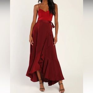 NWT lulus gown- red- XL